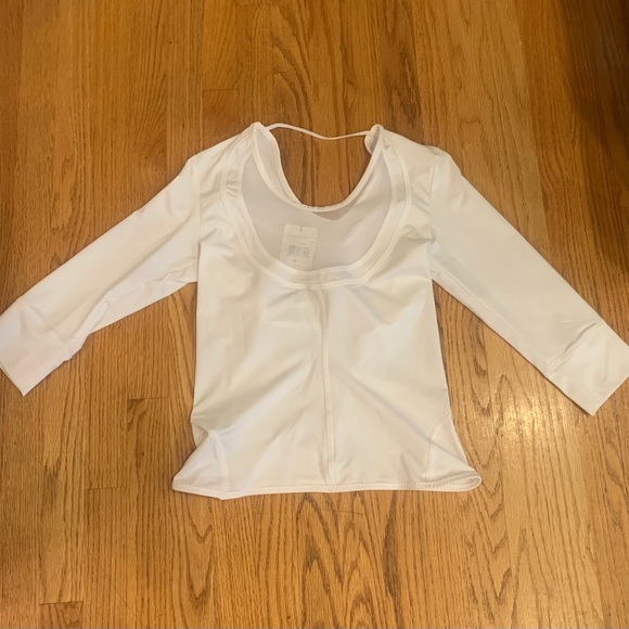 Stella McCarthy Barricade 3/4 sleeve mesh white tennis top NWT - Picture 7 of 8